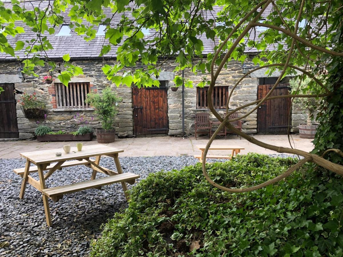 Bryn Melyn Farm Cottages Бала Екстер'єр фото