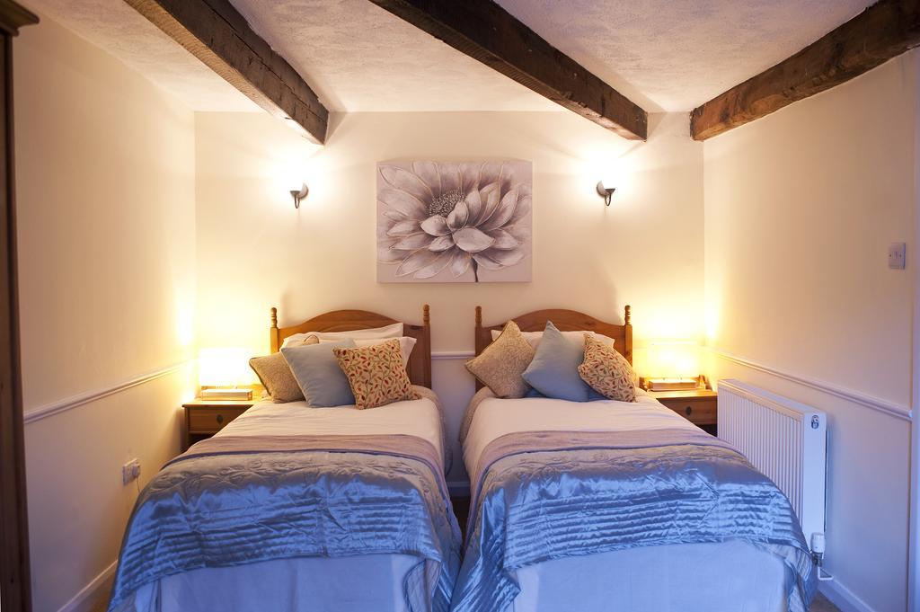 Bryn Melyn Farm Cottages Бала Екстер'єр фото